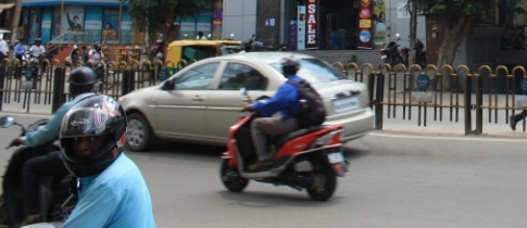 1 in 3 drivers are looking at the road at any given moment