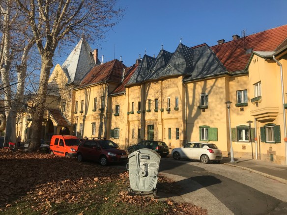 7F8F6E80-C8F3-4291-9517-CBB2AECDC80F