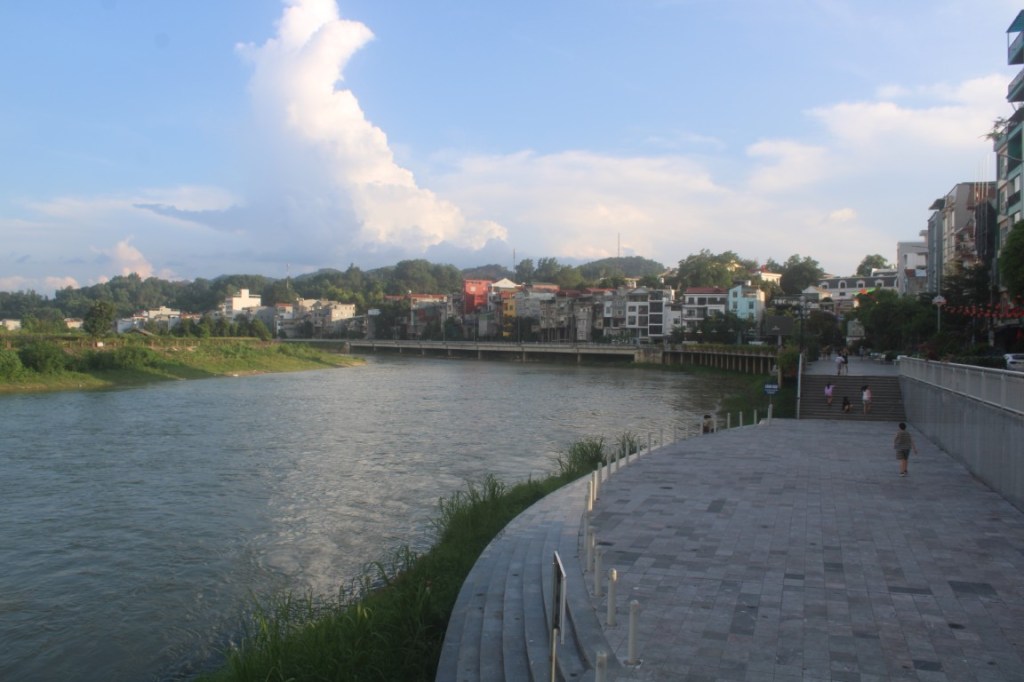 Cao Bang Riverwalk looking south down the Bằng River. 