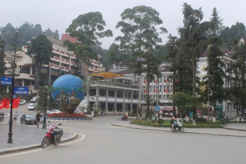 Sa Pa Plaza, near the Sun Plaza building