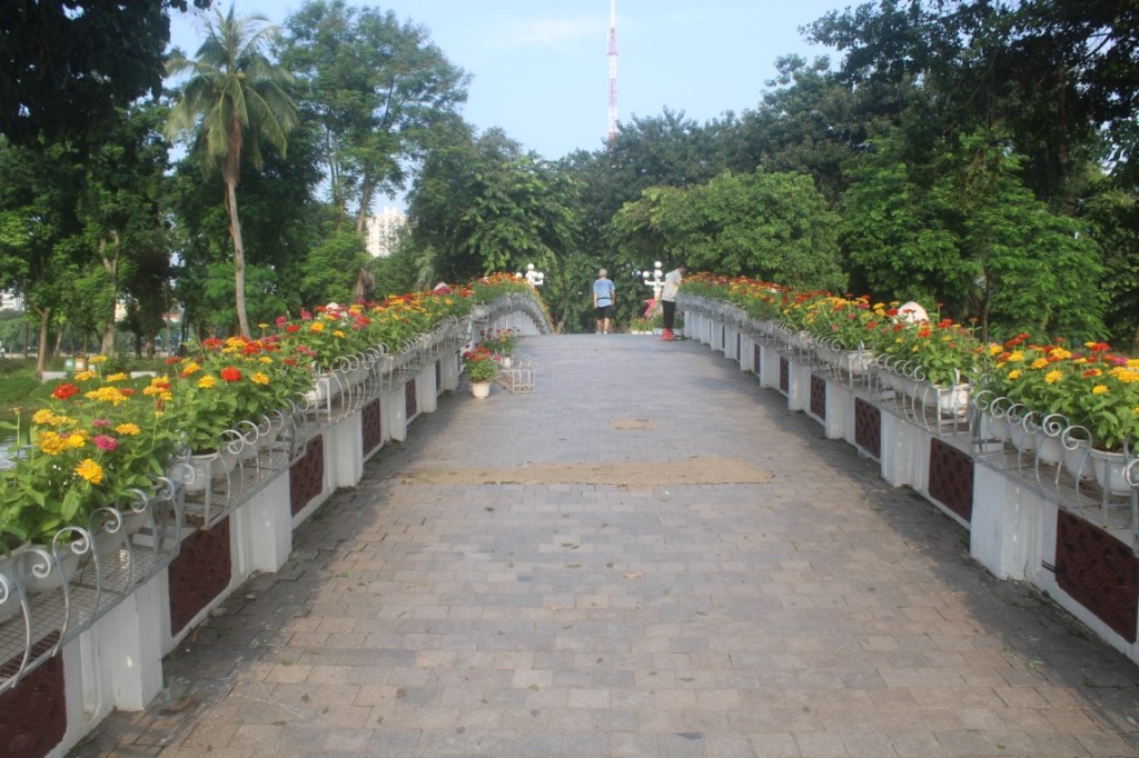 On the bridge to Thống Nhất Isle. Hanoi, Vietnam.