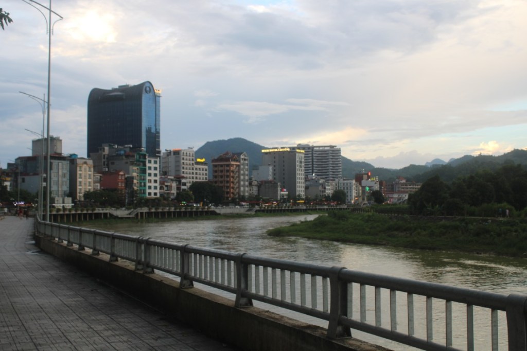 The Cao Bang skyline at dusk. From the Sông Bằng riverwalk. 