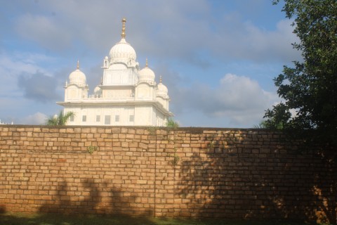 Gurudwara Data Bandi Chhod Sahib in Gwalior on Fort Hill. Taken from near Teli Temple.