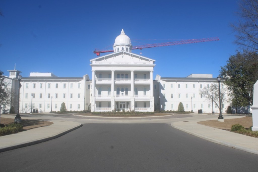 Front facing view of Randall Welcome Center on the campus of the University of Alabama in Tuscaloosa.