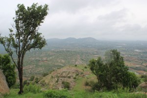 Taken atop Kaurava Kunda in Chikkaballapur District, Karnataka, India.