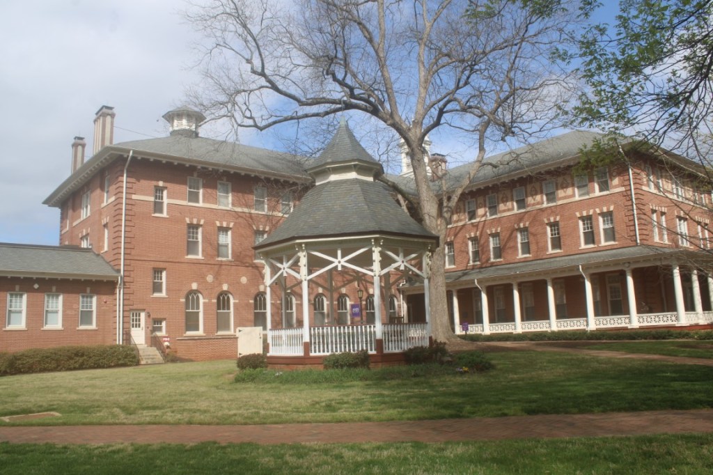 Elizabeth Kiss Welcome Center