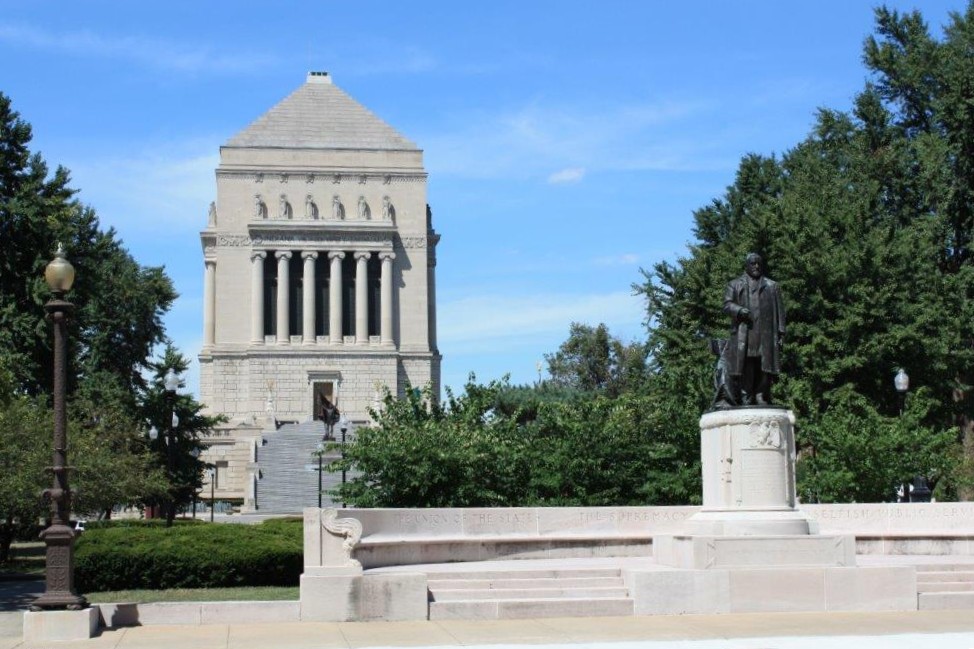 Photograph of the Indiana War Memorial Museum in downtown Indianapolis. 