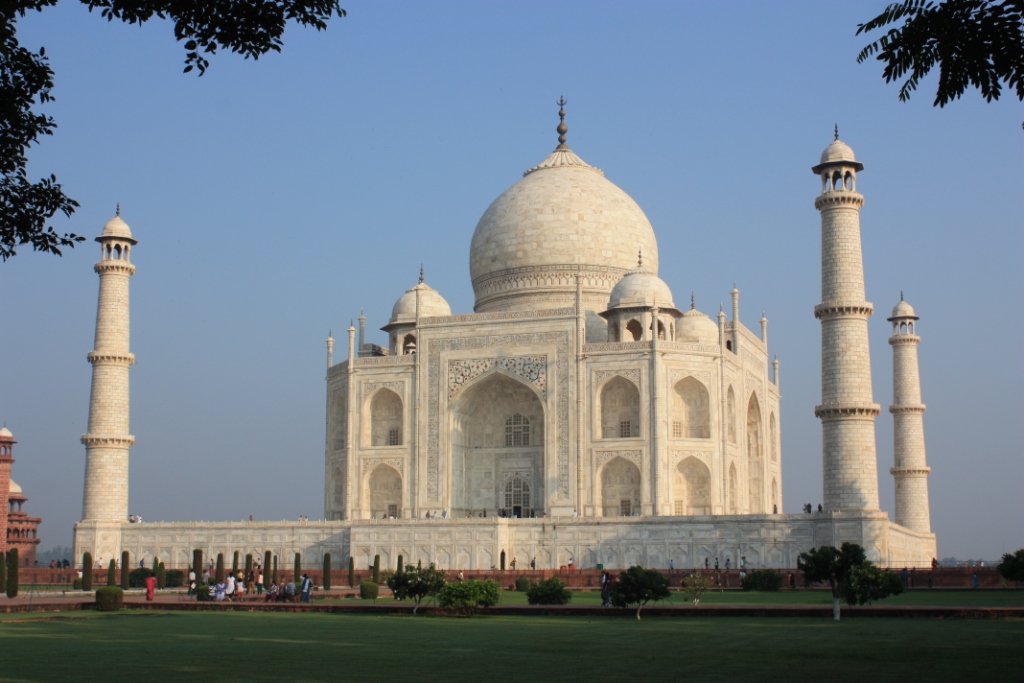 Photograph of the Taj Mahal taken in Agra, India.