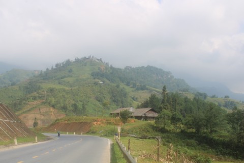 Photograph taken on the QL4D outside Sa Pa, Vietnam.