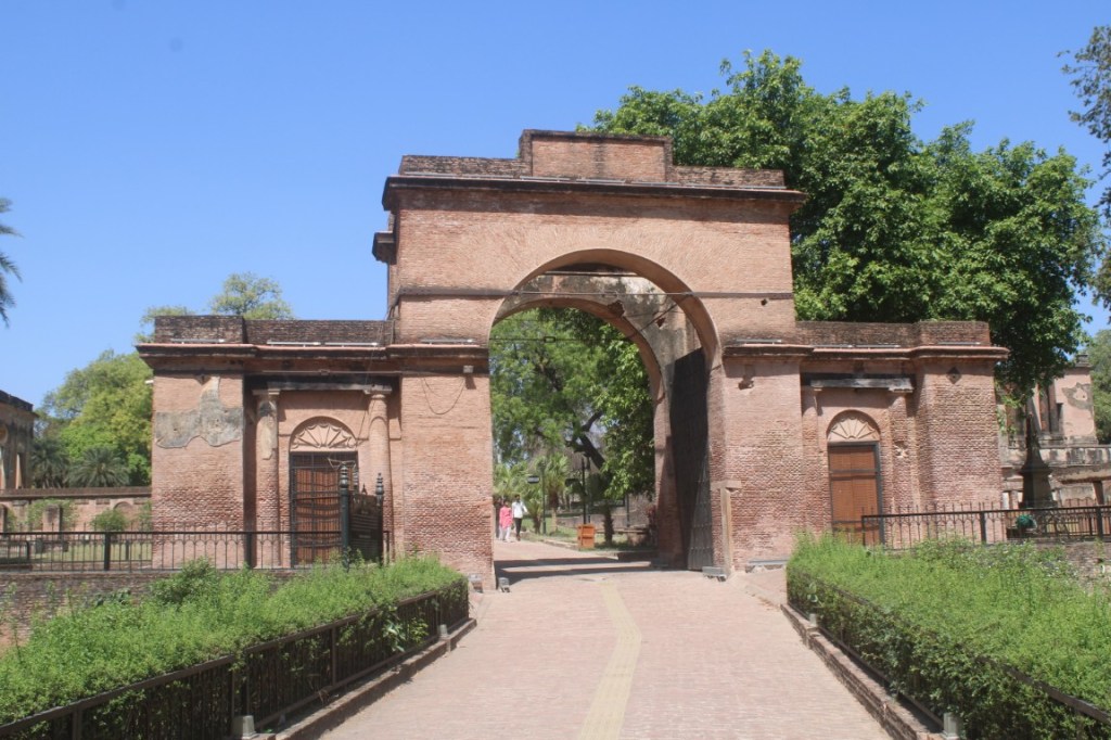 Photograph of the Bailley Guard Gate at Kaiser Bagh in Lucknow, India.