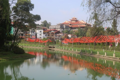 Photograph of Sa Pa Lake, facing toward Trúc Lâm Đại Giác Zen Monastery. 