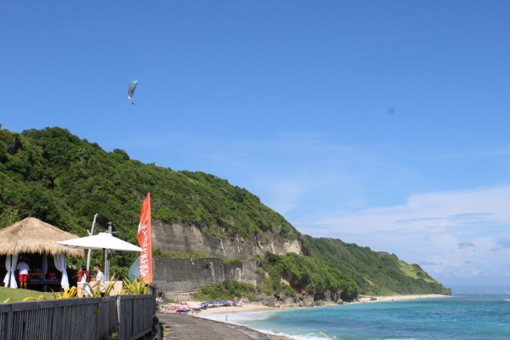 Photograph of the Pantai Pandawa beach-walk.