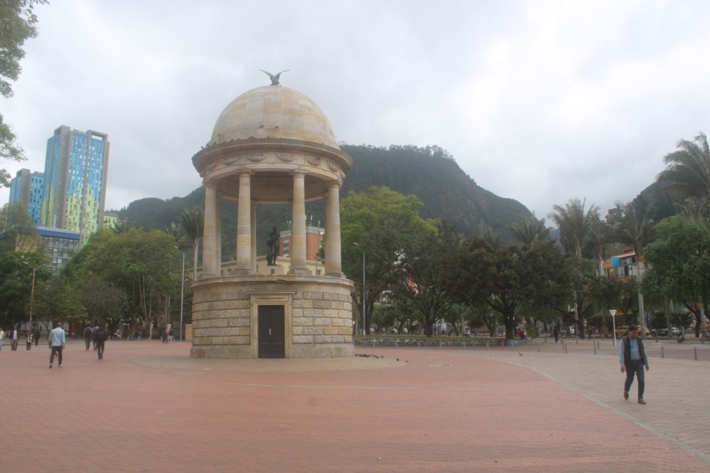 Photograph of the Gabriel García Márquez Park, a.k.a Journalists' Park, in Bogota, Colombia.